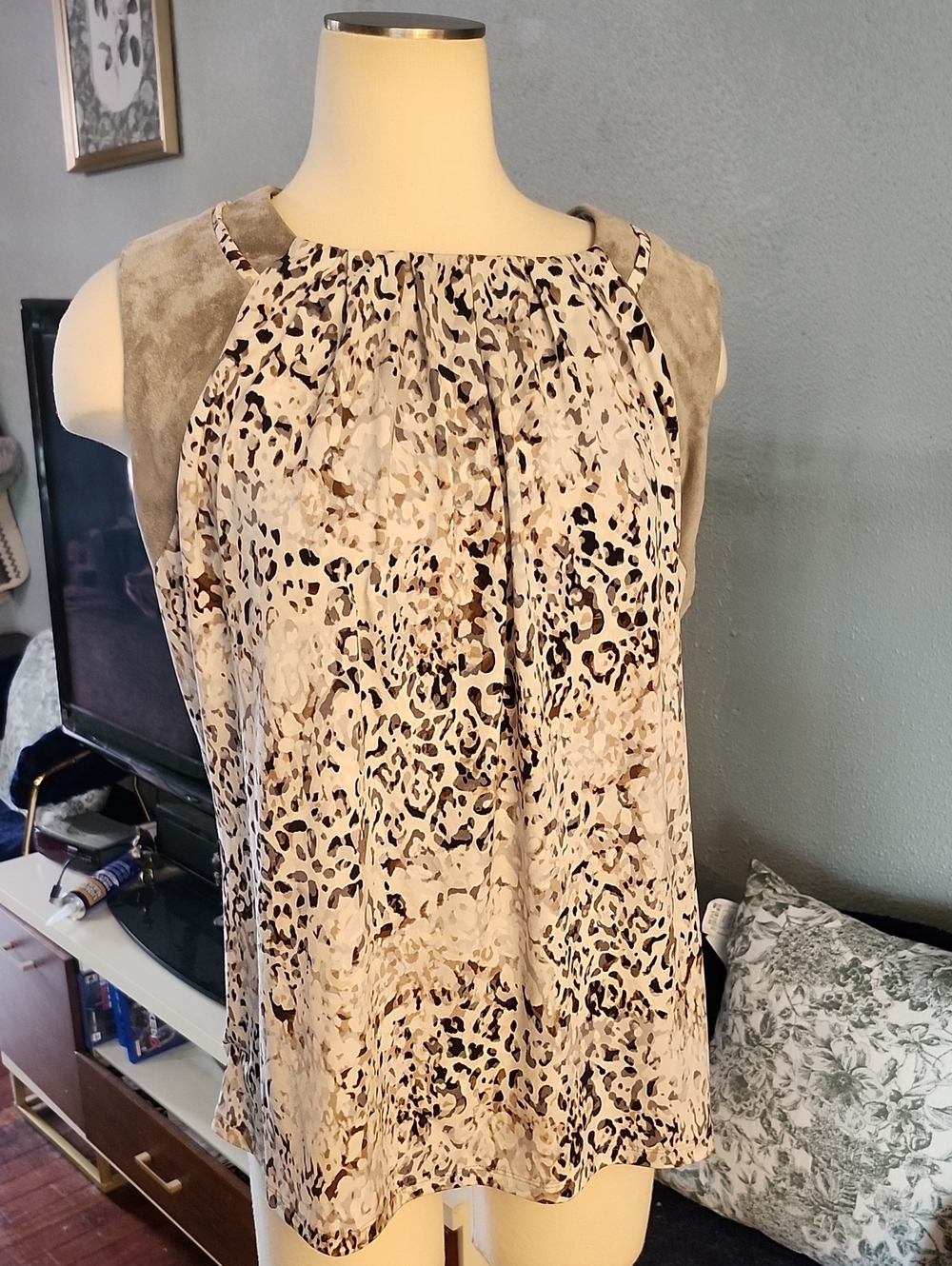 Calvin Klein Cream and Taupe Leopard-Print Sleeveless Camisole